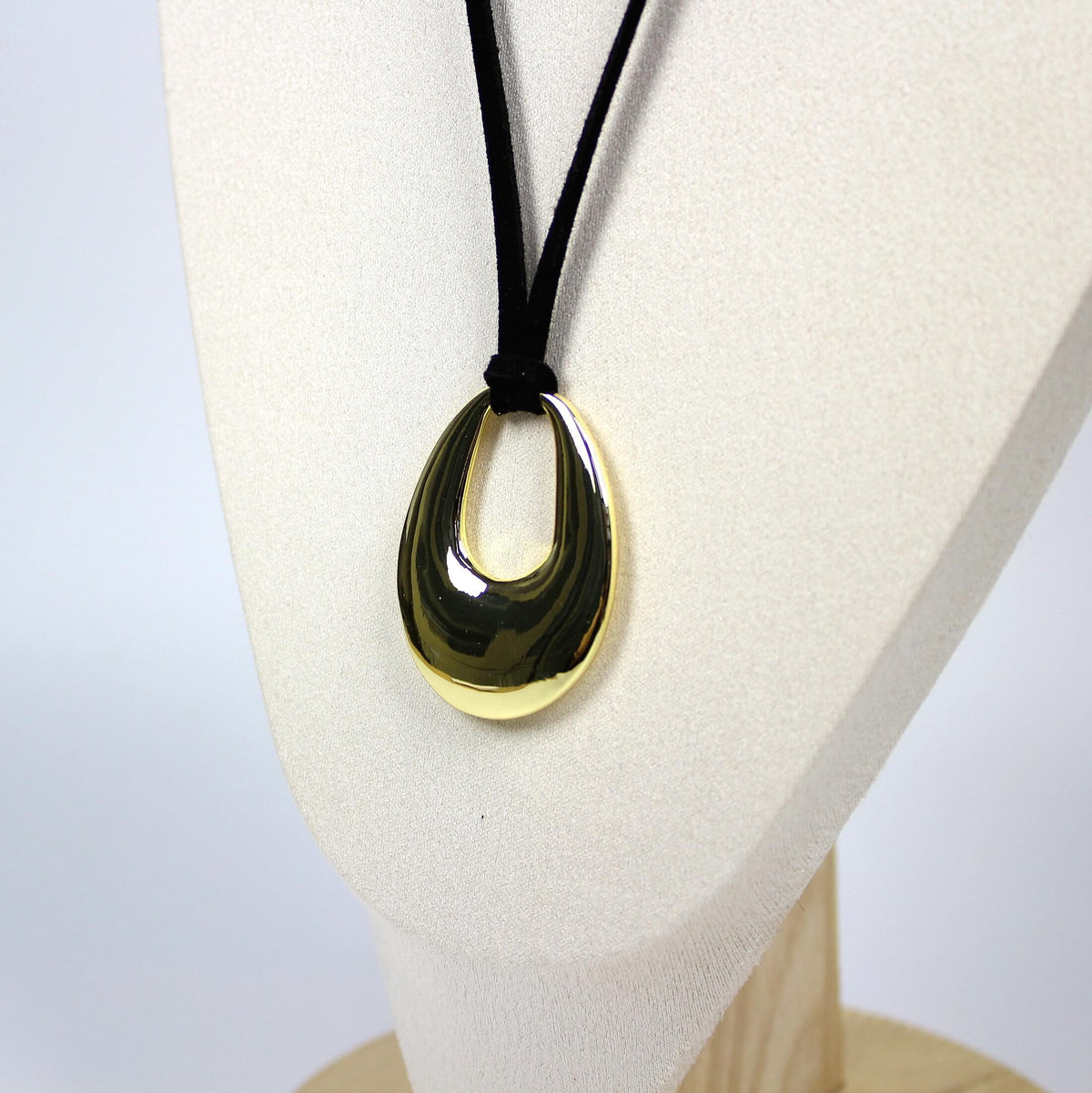 Puffed Teardrop Suede Necklace | GinaKimKR